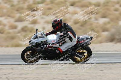 media/May-05-2025-Moto Forza (Mon) [[3c1838c5e5]]/2-B Group/Session 3 (Panning Test Turn 14 Inside)/